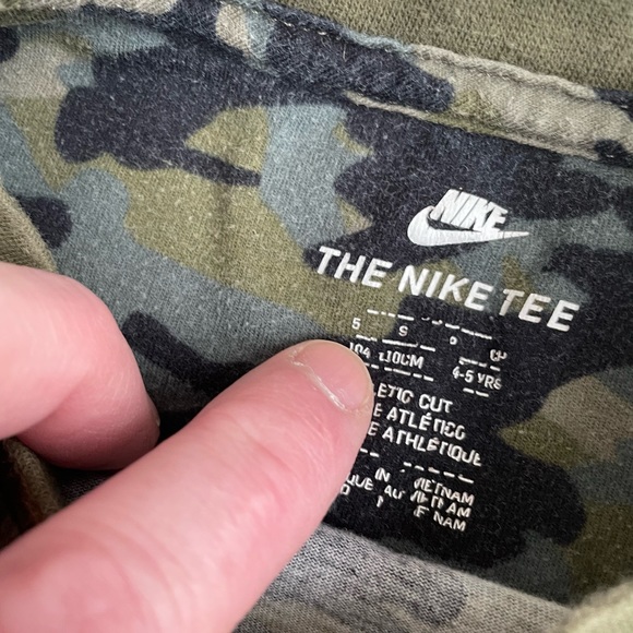 Price is for BOTH absolutely pristine 2021 season NIKE boy t-shirts sizes 5 & 6. - Picture 8 of 8